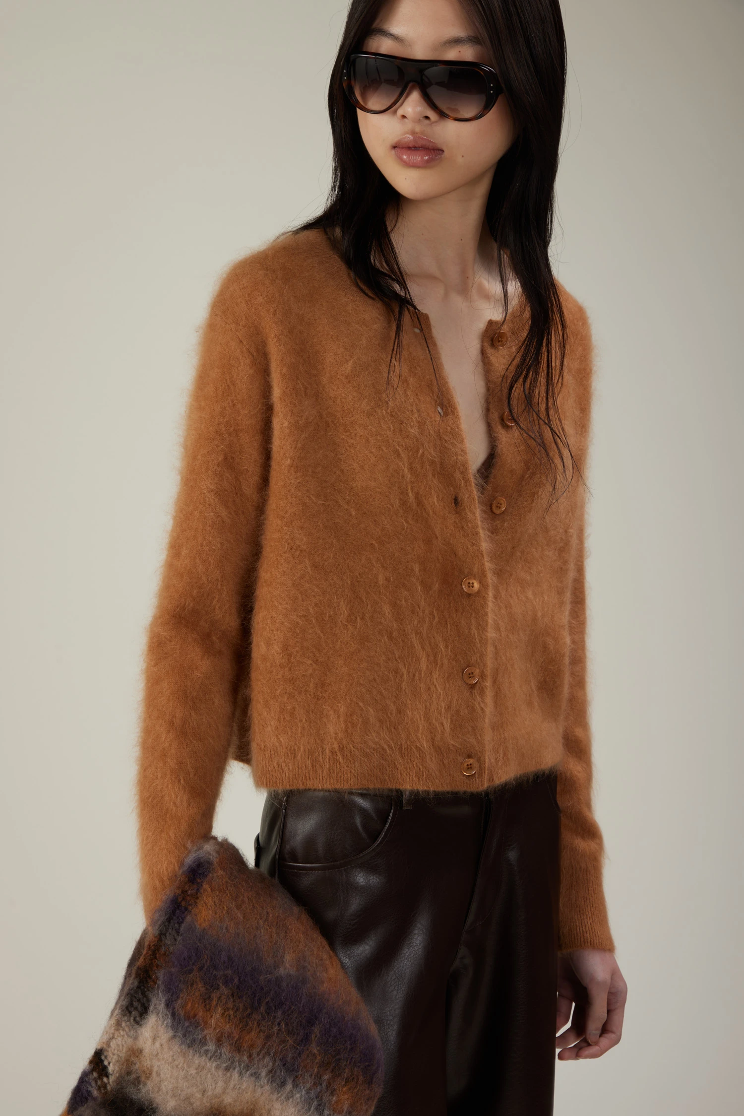 Cardigan in cashmere effetto garzato - immagine 1