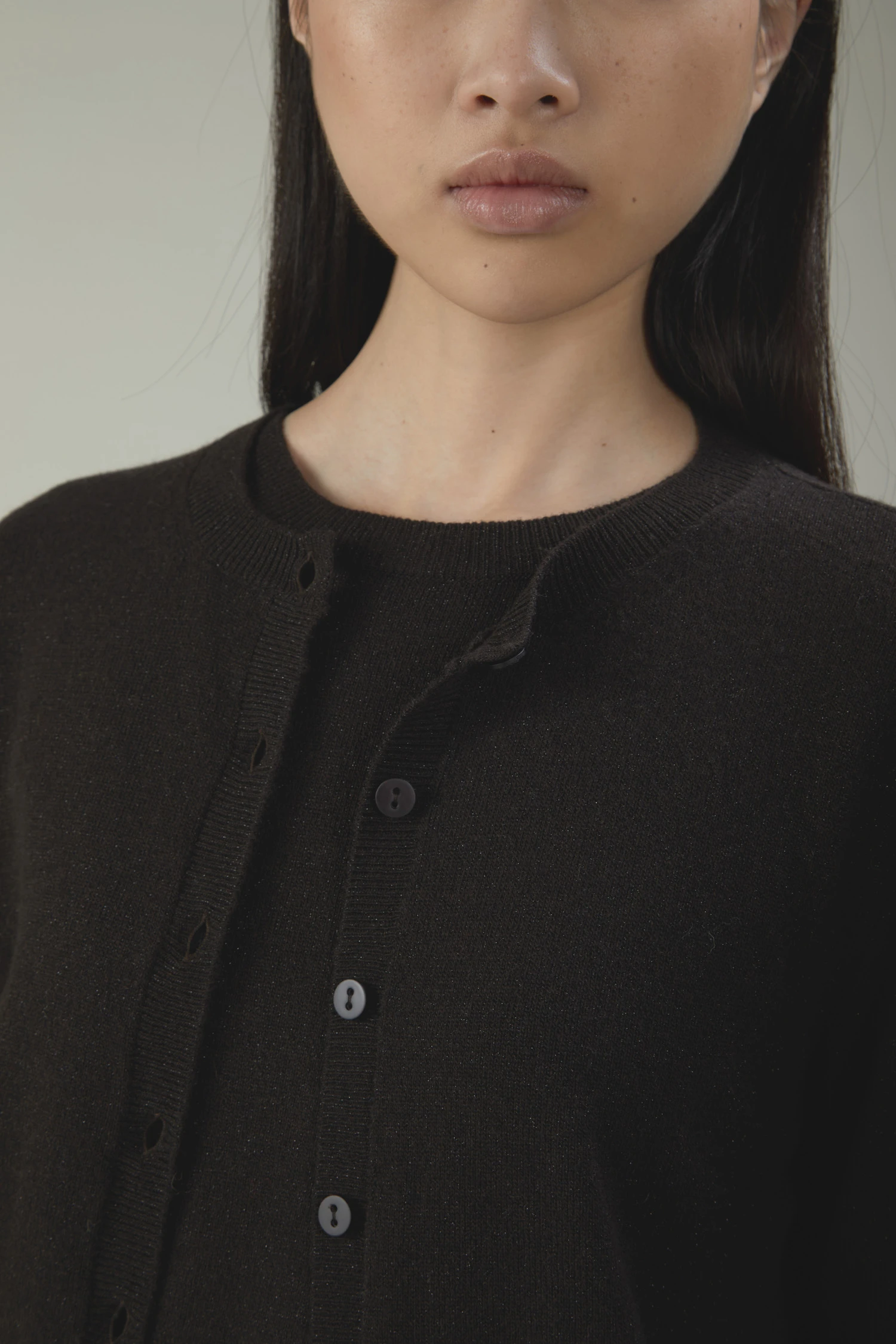 Cardigan in micropaillettes con collo alla coreana - immagine 2
