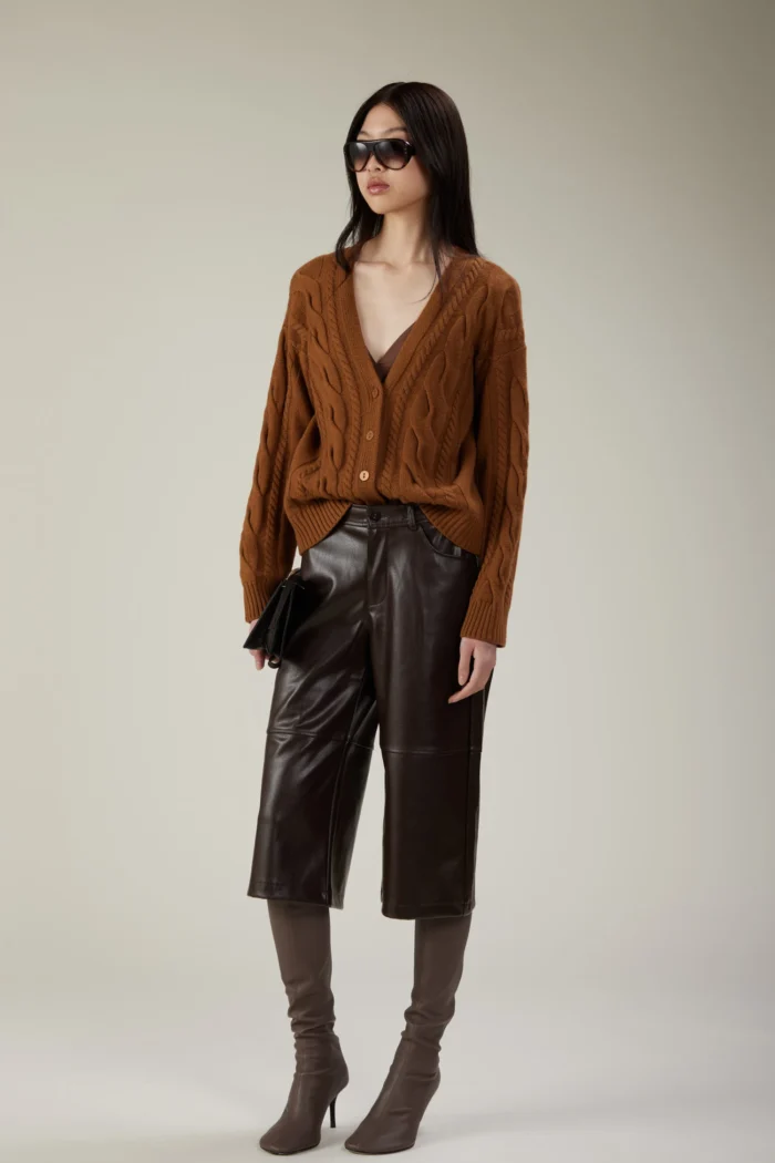 Cardigan in lana e cashmere a trecce con bottoni