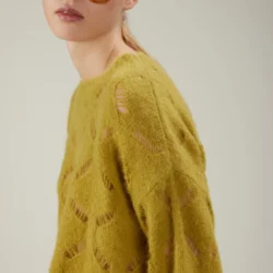 Maglia con scollo a barchetta in alpaca con lavorazione traforata - Thumbnail Image 2