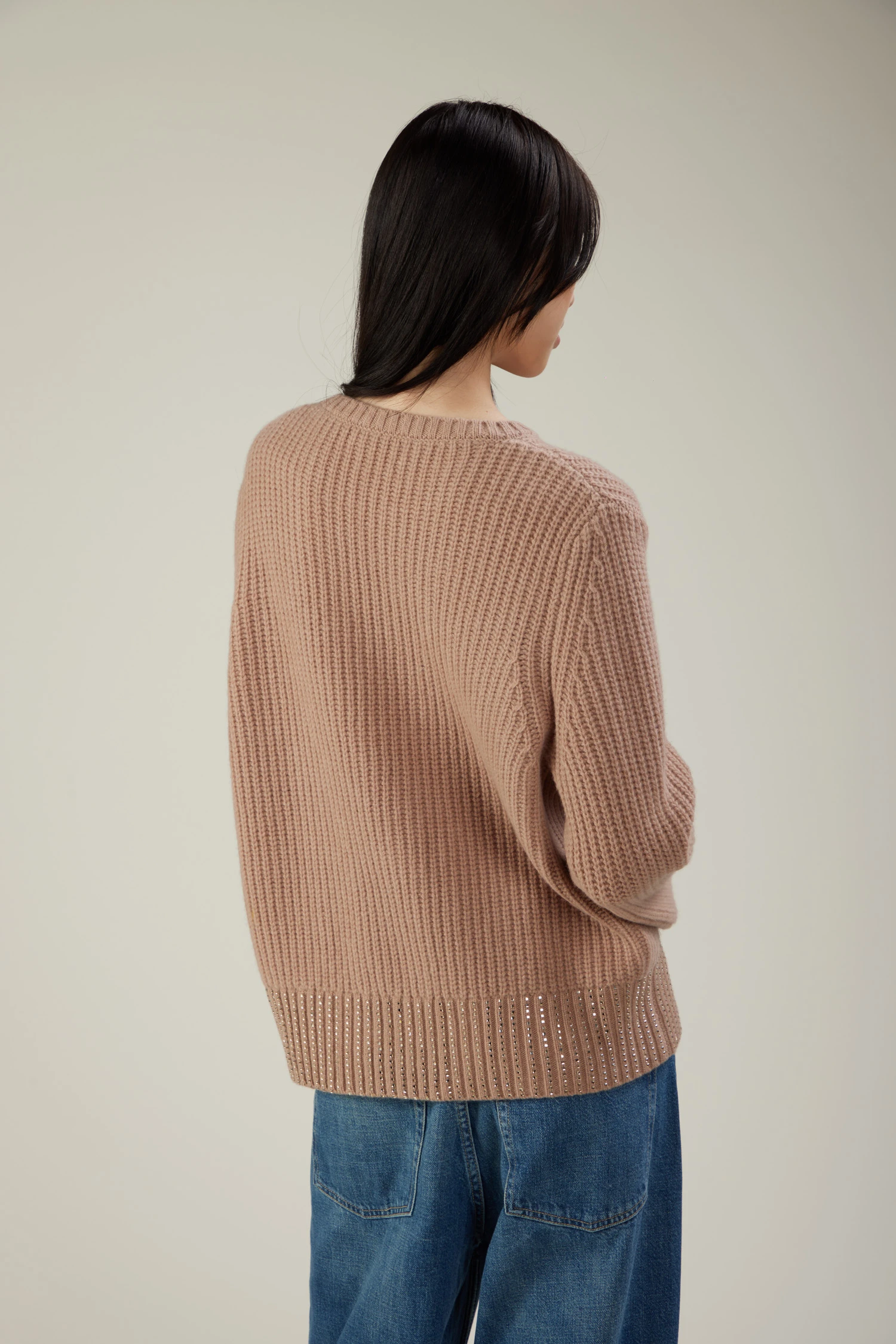 Maglia girocollo in lana con cristalli - immagine 3