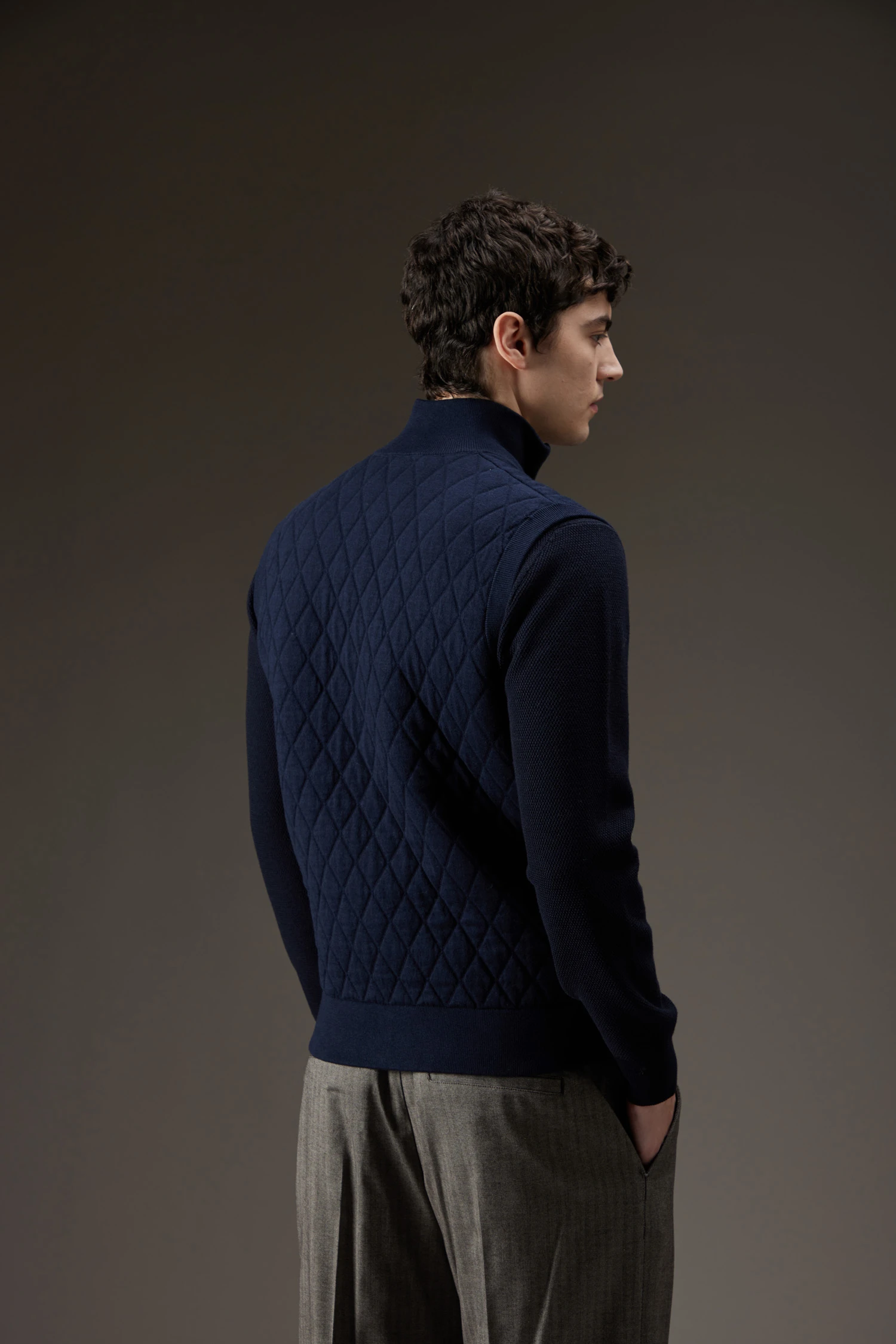 Gilet trapuntato in lana e cotone con zip - immagine 3