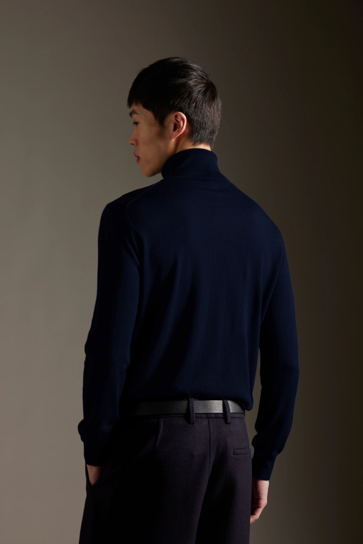 Maglia dolcevita in seta e cashmere - immagine 2